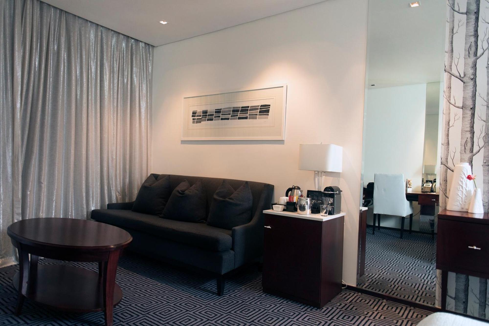 DAVINCI Hotel on Nelson Mandela Square Johannesburg Esterno foto